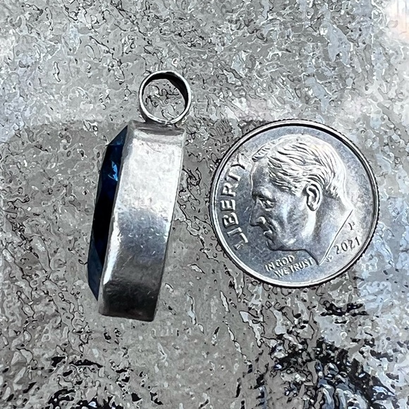 Blue Topaz in .925 silver Pendant - Picture 3 of 4